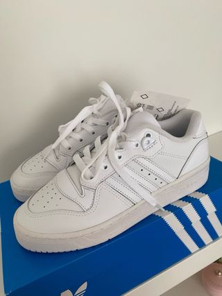 Zapatillas Adidas blancas talla 38