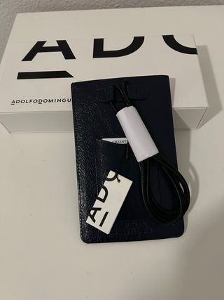 Porta móvil piel Adolfo Domínguez nuevo