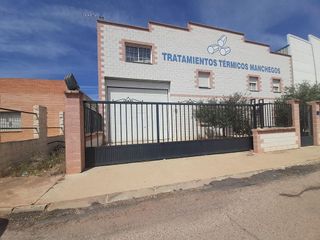 Nave industrial en venta en Argamasilla de Calatrava