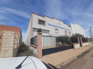 Nave industrial en venta en Argamasilla de Calatrava