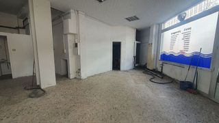 Local comercial en alquiler en Monte Alto - Zalaeta - Atocha en Coruña (A)