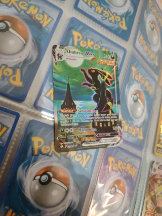 Carta Pokémon Umbreon VMAX