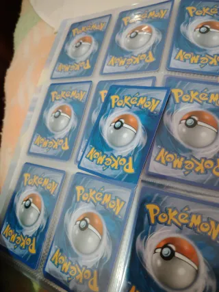 Carta Pokémon Umbreon V 200 HP