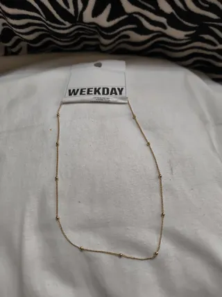 Collar Weekday Dorado