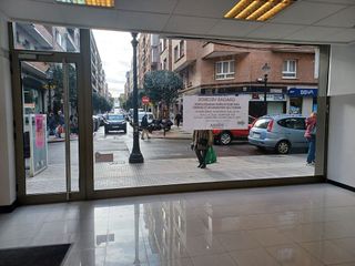 Local comercial en alquiler en Centro en Gijón