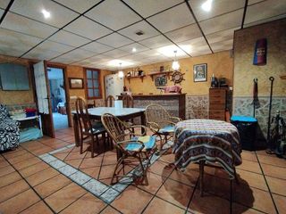 Casa adosada en venta en Tomelloso