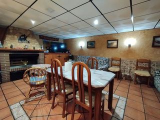 Casa adosada en venta en Tomelloso