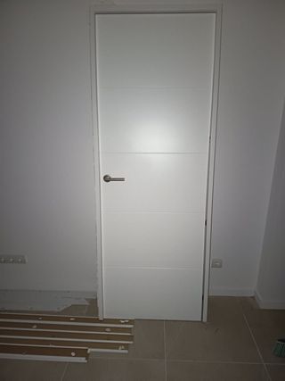 Puerta lacada blanca nueva