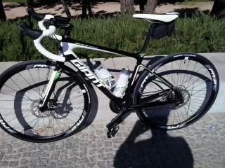 Bicicleta Giant Defy Carretera