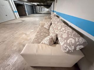 2 Sofás Beige y Marrón