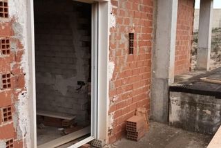 Edificio en venta en Crevillent