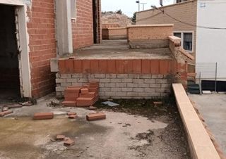 Edificio en venta en Crevillent