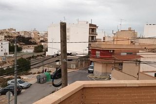 Edificio en venta en Crevillent