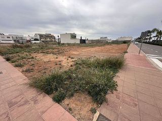Terreno en venta en Rafelbuñol/Rafelbunyol