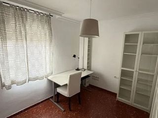 Piso en alquiler en Gamarra - La Trinidad en Málaga