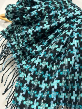 Bufanda con estampado de pata de gallo