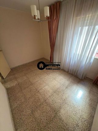 Piso en venta en Hospital - Parque sur en Albacete