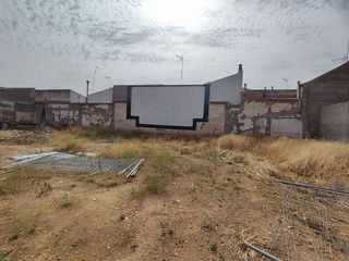 Terreno en venta en Manzanares