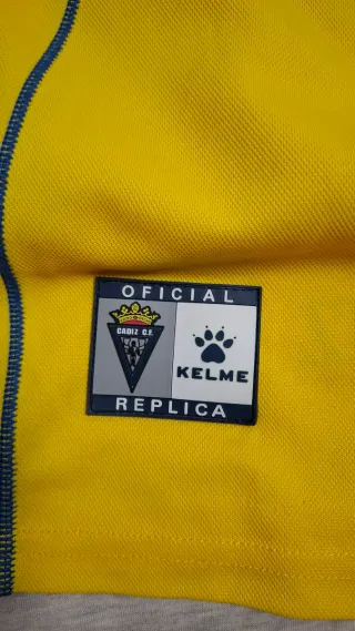 Equipación Cádiz C.F. Kelme Retro Original