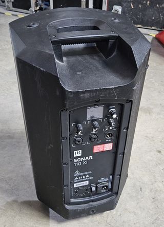 Pareja Altavoces Activos HK SONAR 110 Xi