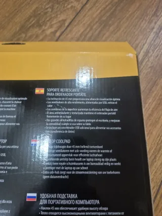 Soporte portátil Fellowes con ventilador