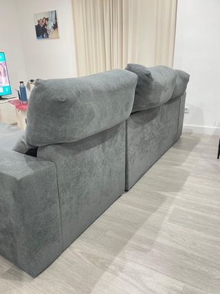 Chaiselongue gris, sofá