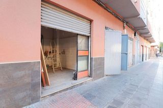Local comercial en venta en Barrio Alto - San Félix - Oliveros - Altamira en Almería
