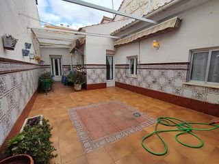 Chalet en venta en Tomelloso