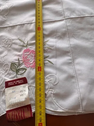 Tovaglia vintage ricamata nuova