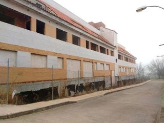 Edificio en venta en Argamasilla de Calatrava