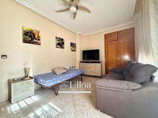 Casa adosada en venta en Carolinas Bajas en Alicante