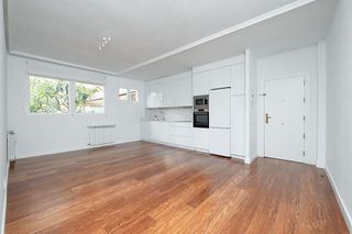 Piso en alquiler en Nueva España en Madrid