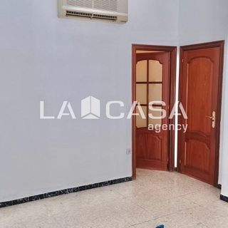 Casa adosada en venta en Cruz Roja en Sevilla
