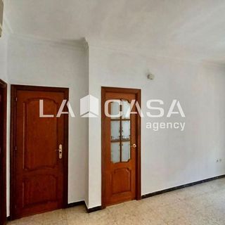 Casa adosada en venta en Cruz Roja en Sevilla