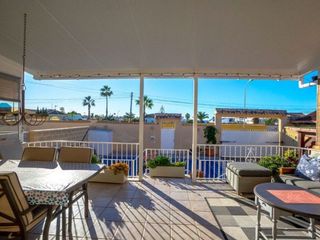 Chalet en venta en La Siesta - El Salado - Torreta en Torrevieja