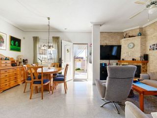Chalet en venta en La Siesta - El Salado - Torreta en Torrevieja