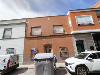 Casa pareada en venta en Tomelloso
