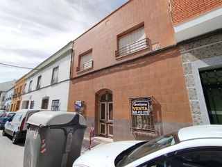 Casa pareada en venta en Tomelloso