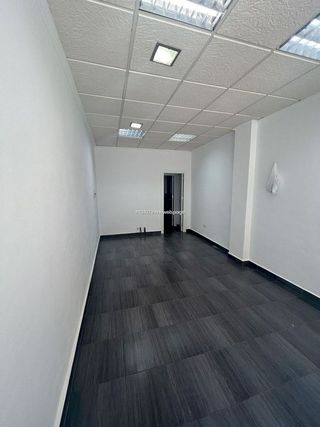 Local comercial en alquiler en Guadix