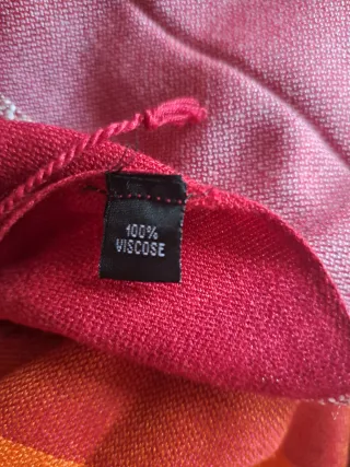 Echarpe tonos rojos y rosas