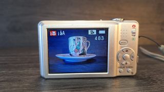 Panasonic DMC-F3 Cámara Digital 12.7 MP Plata