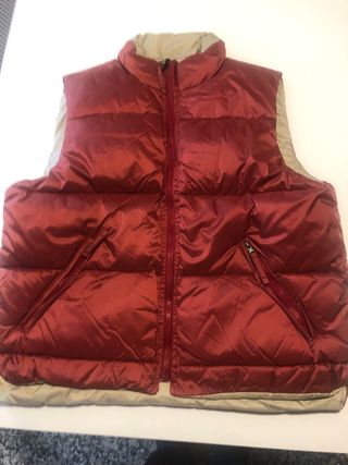 Chaleco acolchado reversible rojo/beige