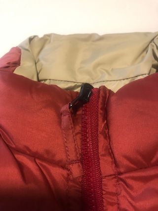 Chaleco acolchado reversible rojo/beige