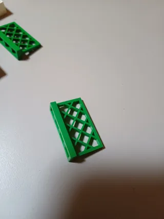 Lego Minitalia Pezzi Vari Rossi Bianchi Verdi