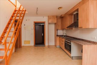 Dúplex en venta en Centro en Roda de Barà