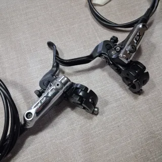 Frenos Shimano XT m785
