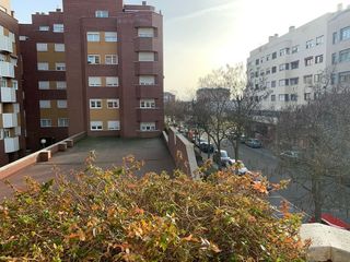 Piso en alquiler en Arturo Eyres - La Rubia en Valladolid