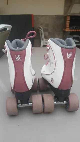 Patines Clásicos 4 Ruedas Blanco y Rosa