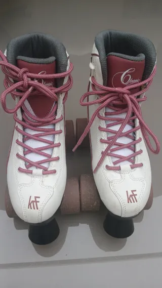 Patines Clásicos 4 Ruedas Blanco y Rosa