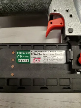 Clavadora Neumática F18/57VM EZ-FASTEN